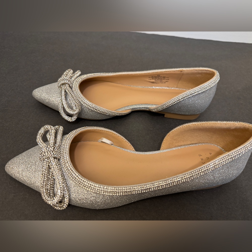 A New Day Juliette Rhinestone Bow Flat Silver 8.5 - Picture 2 of 7